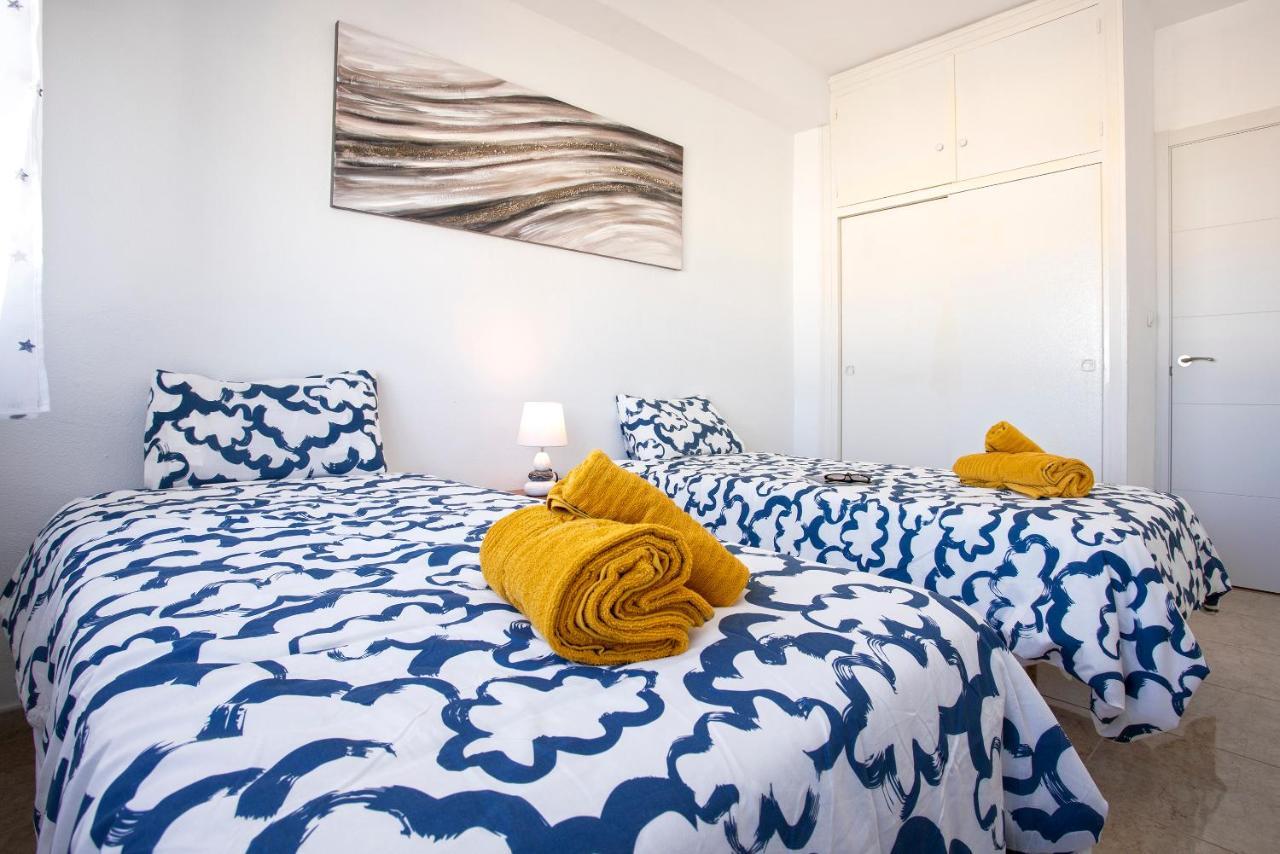شقة Fantastico Apartamento A Pie De Playa By Renthas فوينخيرولا المظهر الخارجي الصورة